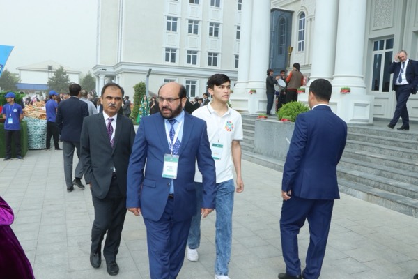 Празднование Навруза и выставка достижений Университета — IMG_9101.jpg